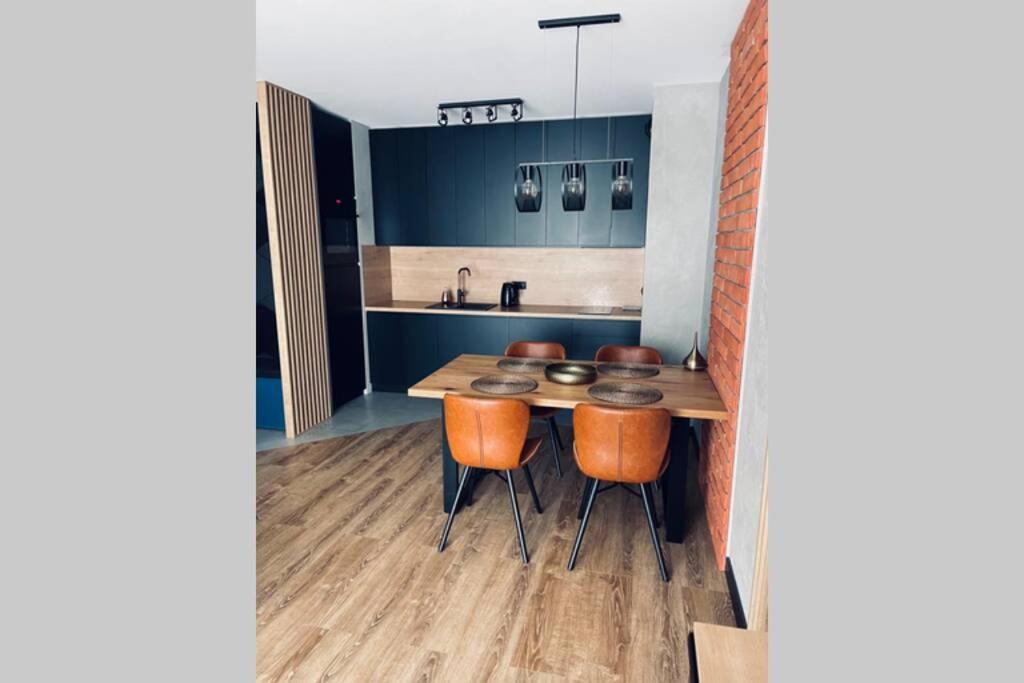 شقة Apartament Manufaktura Z Bezplatnym Parkingiem وودج المظهر الخارجي الصورة